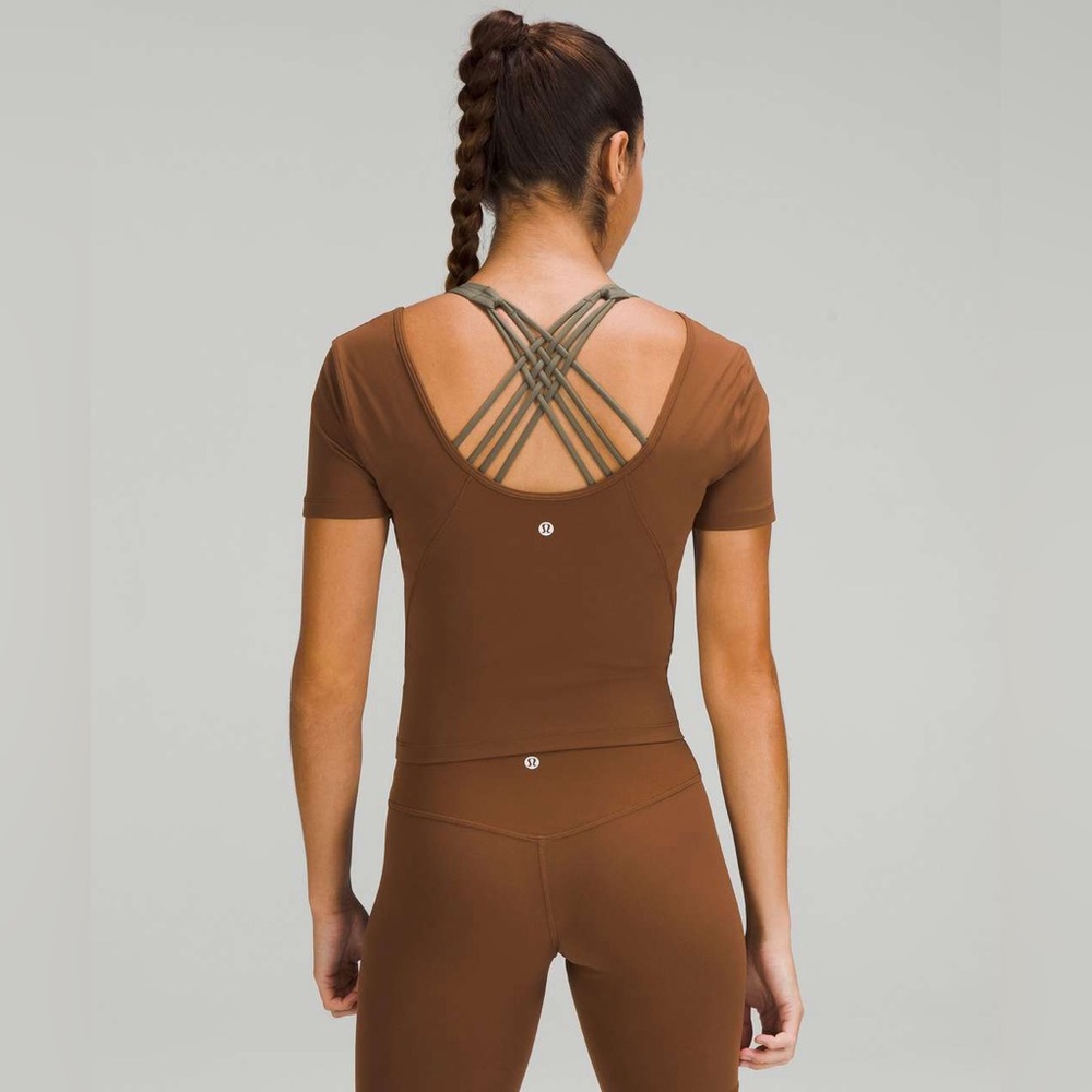 Lululemon Align T-Shirt
Roasted Brown light brown neutral v neck crop fit - Picture 4 of 9